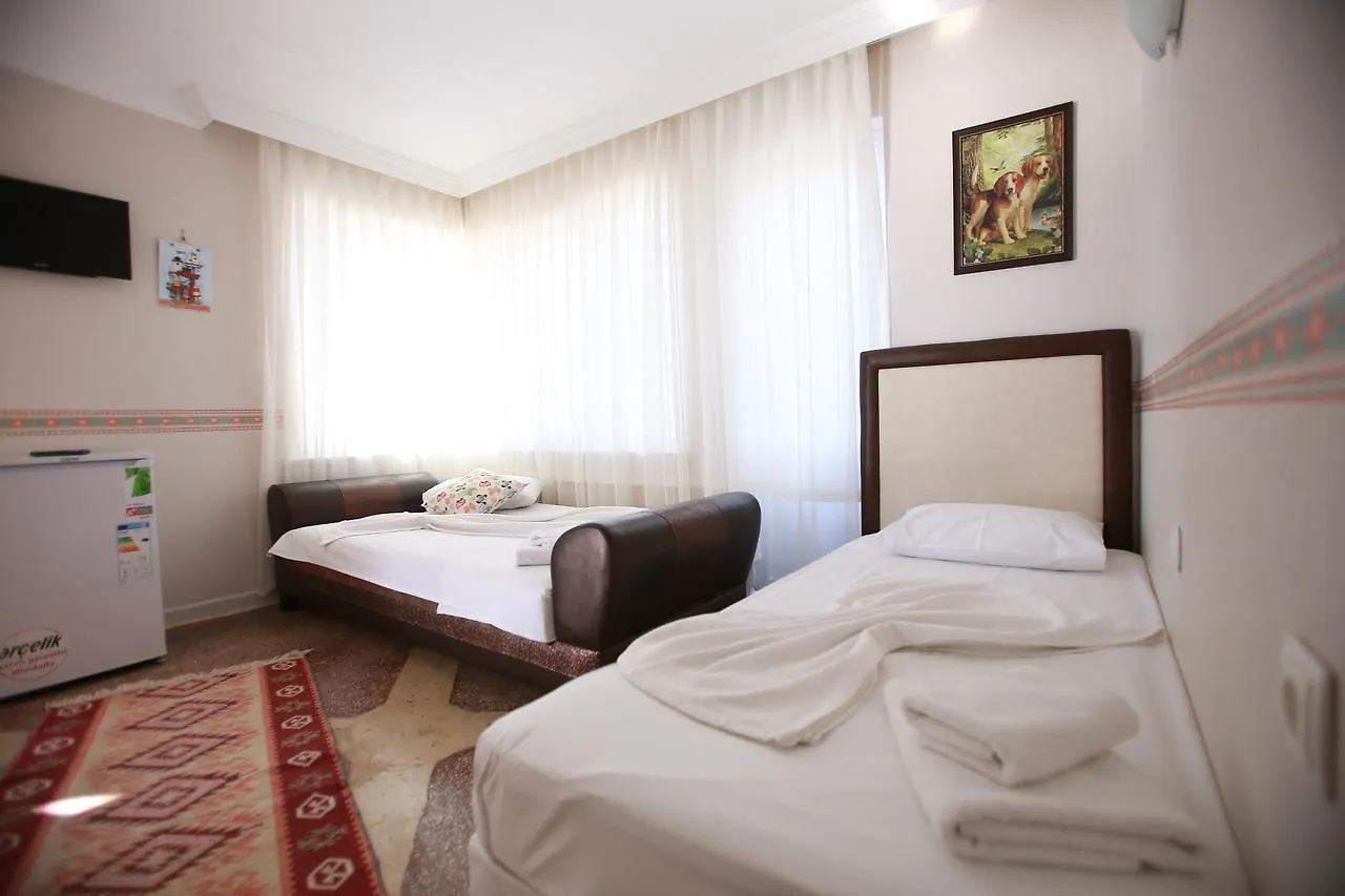 Tunc Hotel Ayvalı Türkei