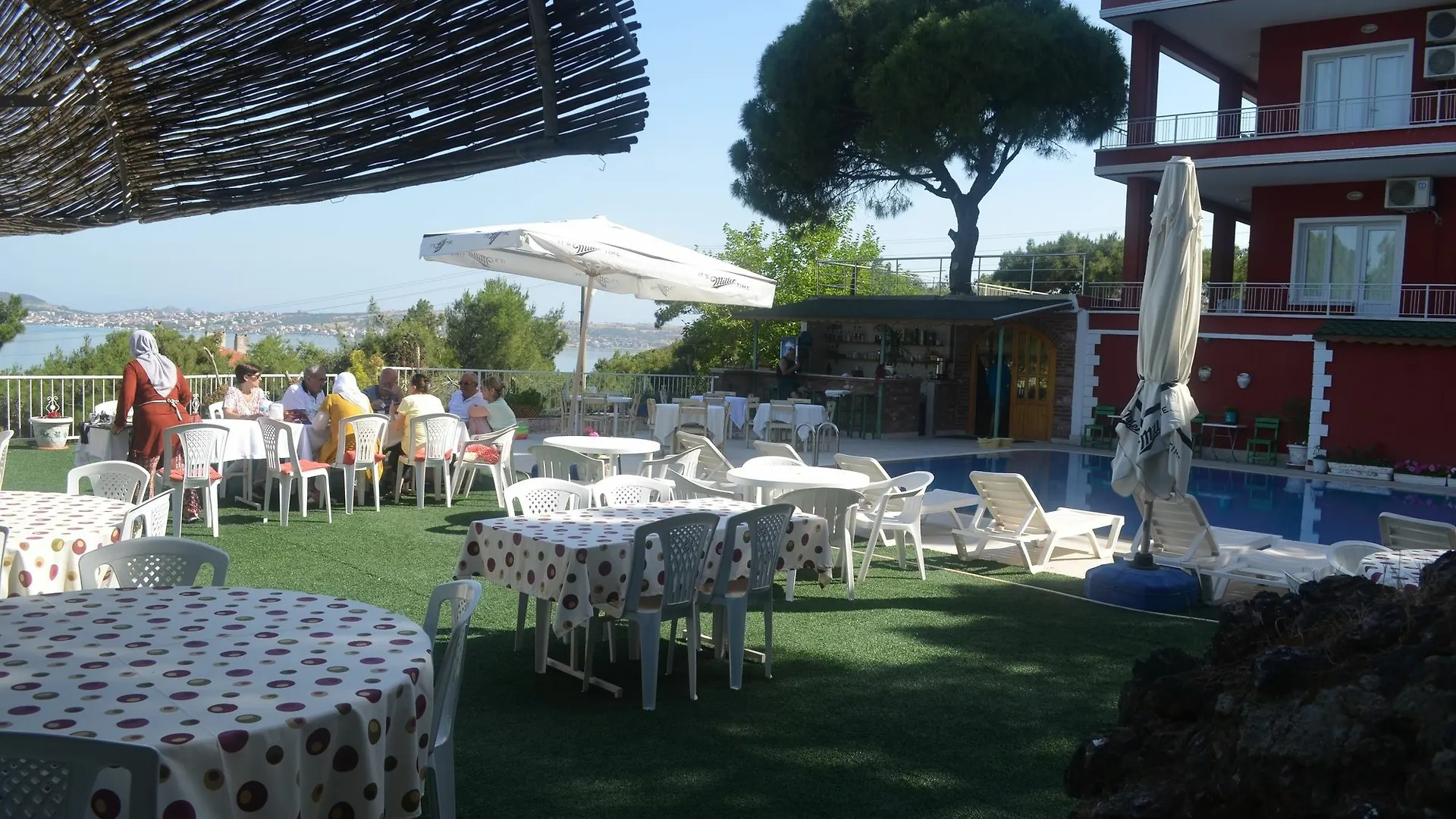 Tunc Hotel Ayvalı 3*,